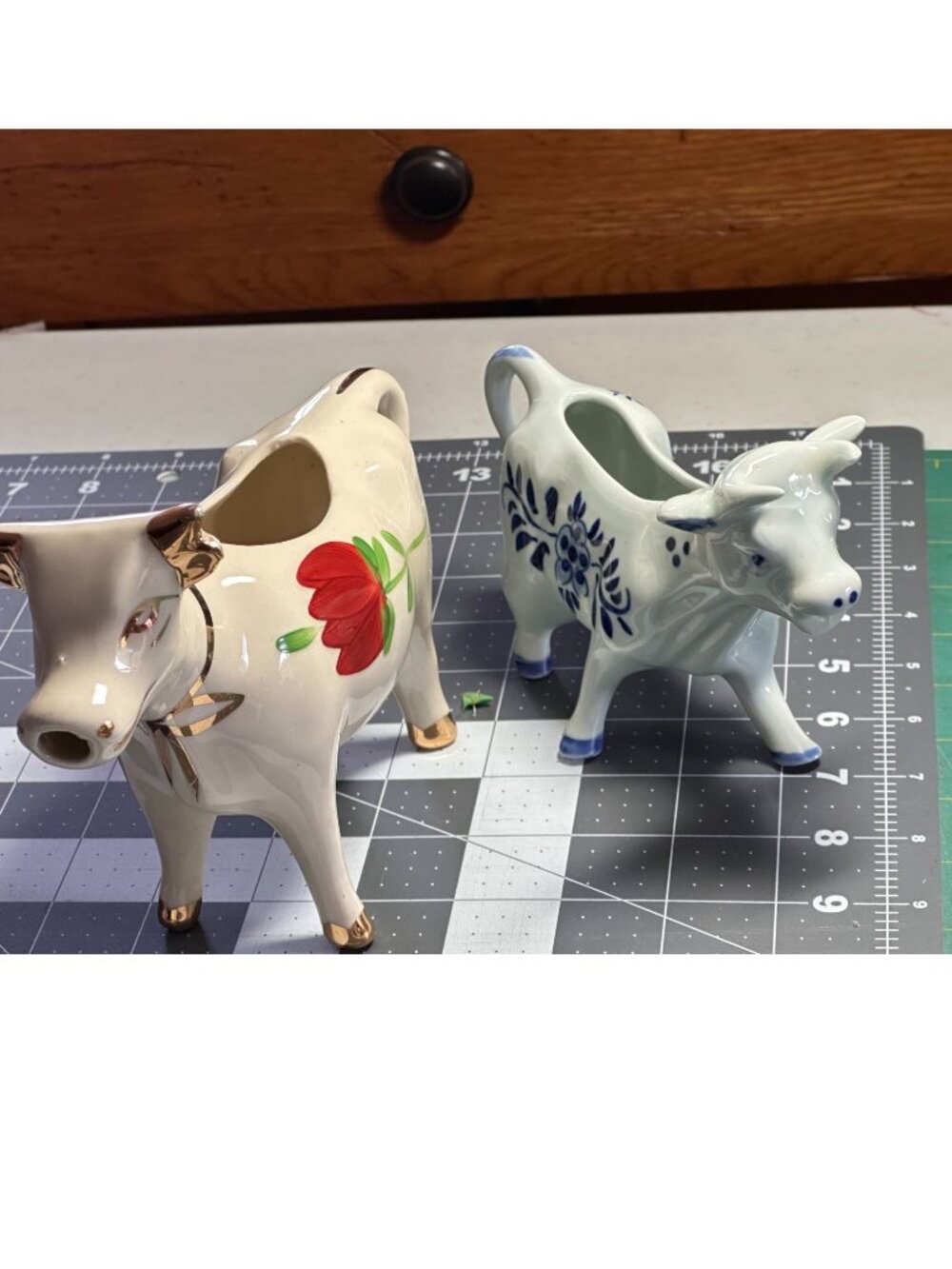 Cow Creamer Pitchers Set Of 2 Hand-Painted Ceramic Tulip & Delft-Style Blue 80's